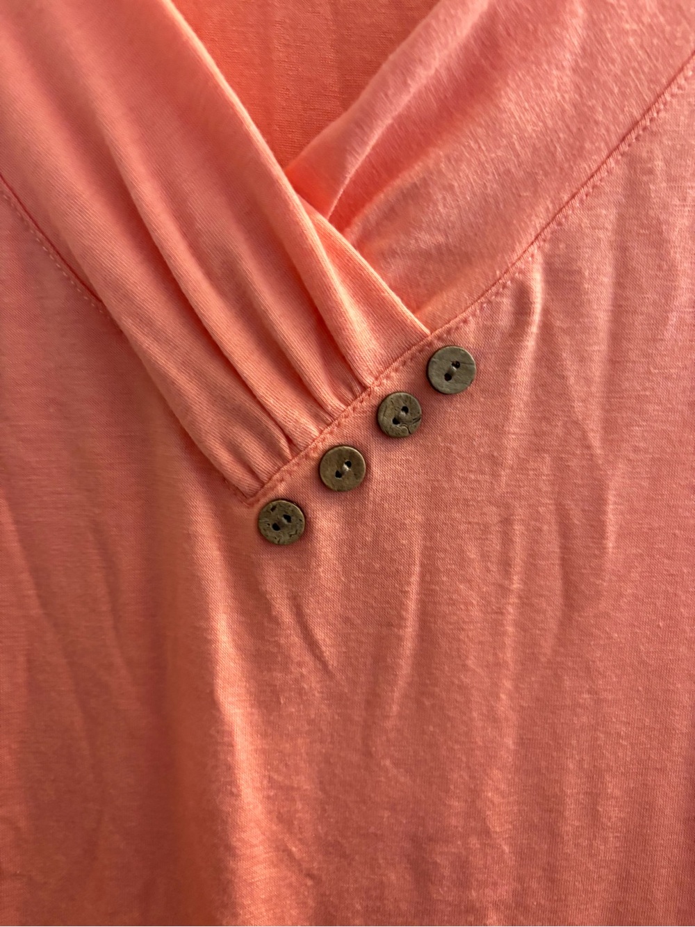Sleeveless V-Neck Coral Tank Top L - Picture 3 of 6